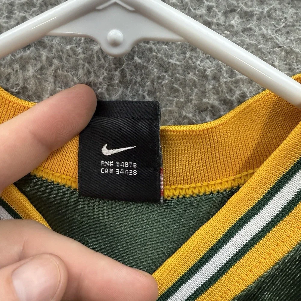 Vintage Green Bay Packers‎ Jersey Youth Medium Green Brett Favre #4 Nike 90s Y2K